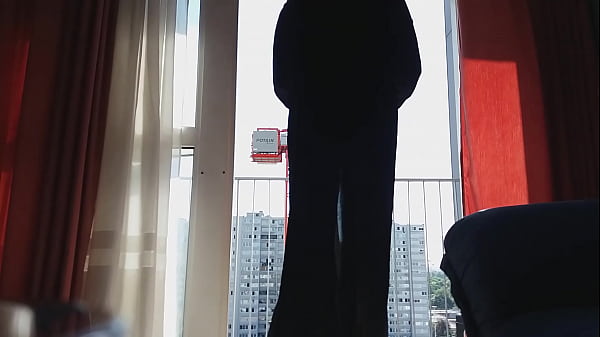 seins nus devant des ouvriers 