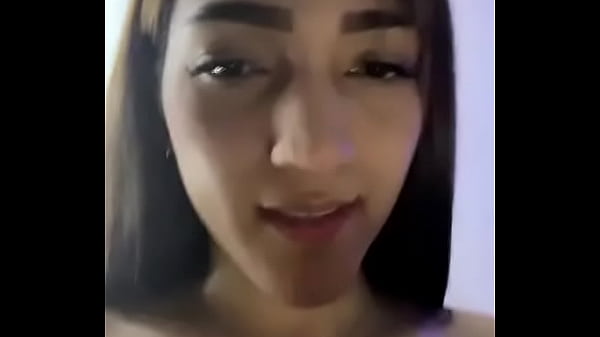 Nonton Muestra El Pezon Live thumbnail