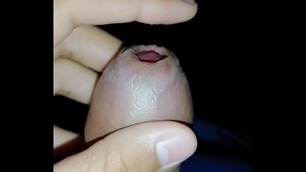 Enteteniendome con mi pene baboso 