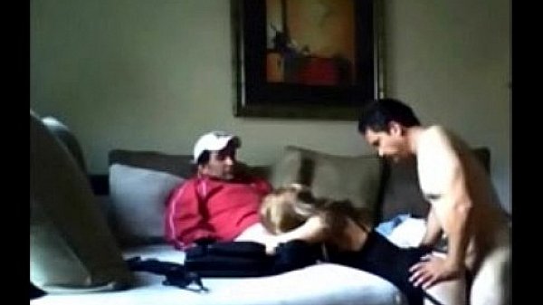 Enrrabando a esposa com o cunhada 