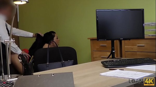 LOAN4K. Hottie est&aacute; lista para sexo sucio para pagar impuestos por una foto 