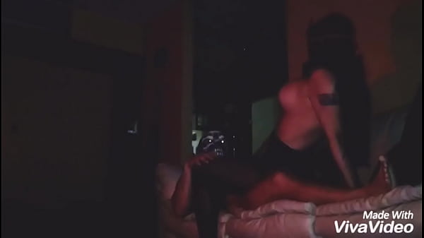 Sexo con mi esposa buen&iacute;sima la perra 