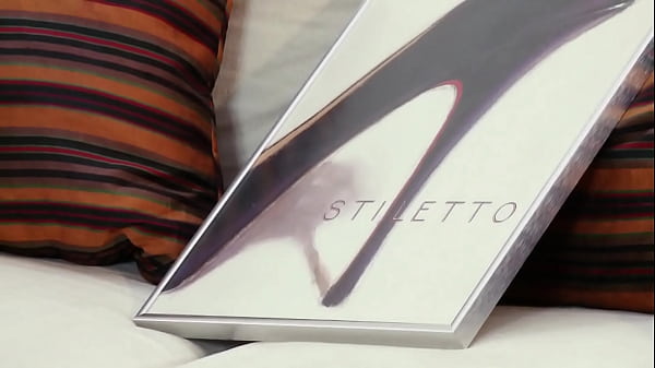 Nonton Brunette Simone Style Slut Gets Fucked Deep Before He Cums On Her Feet Sqf thumbnail