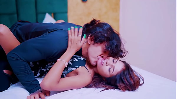 Play MP4 - 18 year old virgin girl pussy seal break by her stepbrother