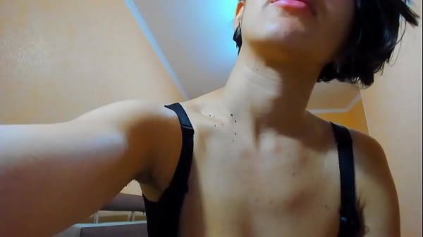 Play MP4 - Hot brunette wears bra&comma; plays her tits and walks naked&excl;