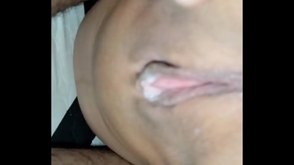 Ama De Casa Embarazada Pide Revisi&oacute;n Del Internet Y Seduce Al T&eacute;cnico Antes De Que El Marido Llegue. thumbnail