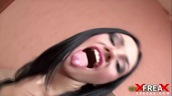 Play MP4 - Hard Gagging Sasha