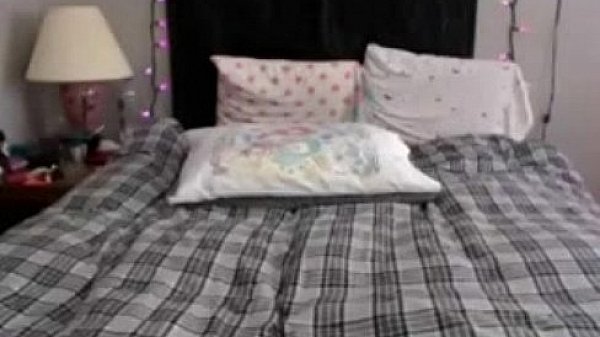 Nonton Webcam! Beautiful Girl Orgasms With A Dildo On Webcam (new) thumbnail