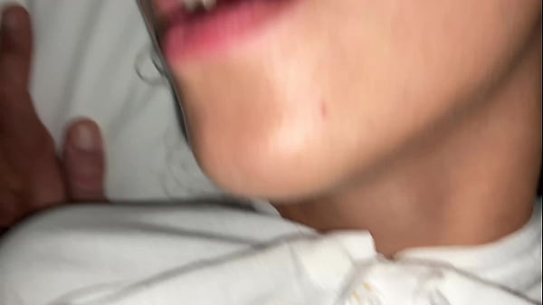 Play MP4 - Comendo forte a esposa novinha e ela gemendo muito &vert; COMPLETO NO RED