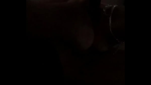 0D48E966-7D06-4E3B-BF4D-DE04EC547809.MOV 