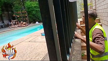 BACANAL NA PISCINA, FUNCIONARIOS FUDENDO AS DONAS DA CASA 