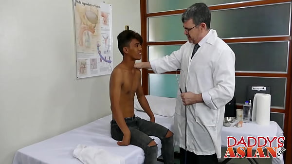 Daddy loves barebacking hard Asian twink 