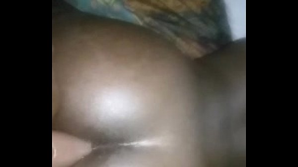 Play MP4 - Playin with my Toy in this wetness