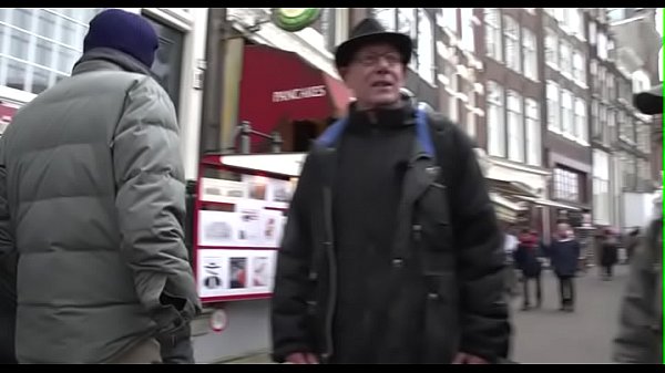 Nonton Smoking Playgirl Gets Banged Hard thumbnail