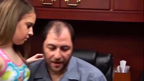 Huge boobs_milf slut gets fucked inthe back of a car