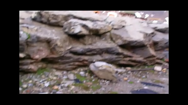 Play MP4 - visite nu et matinale&comma; dans le froid&comma; d'un fort militaire abandonne a 2500m alt