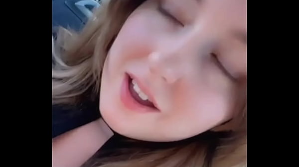 Play MP4 - GUYS IM ON MY LUNCH BREAK SO WET AND HORNY