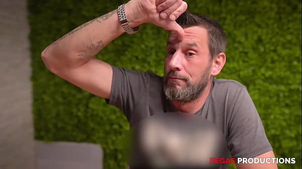 Pegas Productions Princess69 défoncéespar deux Grosses Queues