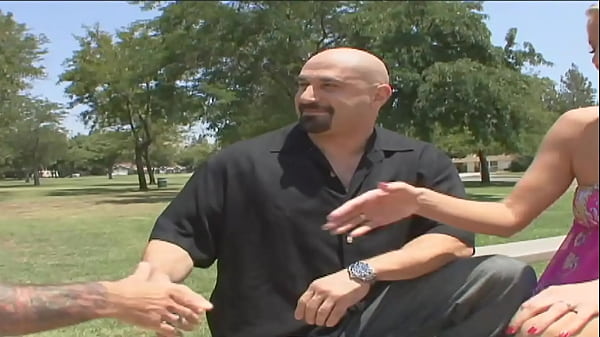 Nonton High Blonde Milf Jordan Kingsley Fucked On A Coach thumbnail