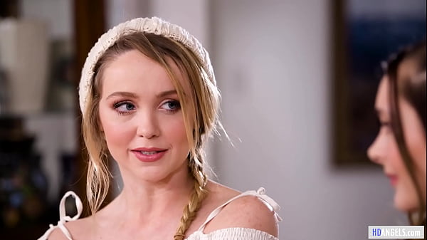 Lesbian reporter fucks_her interviewee - Aften Opal, Nikole Nash