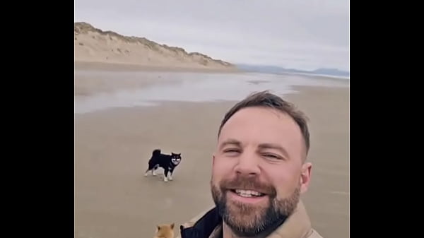 Having a few days away with blokewelshxxx1 and the dogs we had a break in weather and got ourselves down the beach absol 