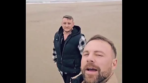 Having a few days away with blokewelshxxx1 and the dogs we had a break in weather and got ourselves down the beach absol