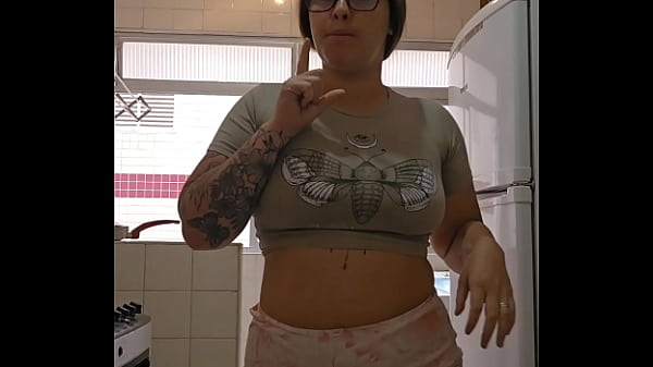 Coloqueiessa Roupinha porque hoje vou receber um amigo_em casa_sem meu_marido saber