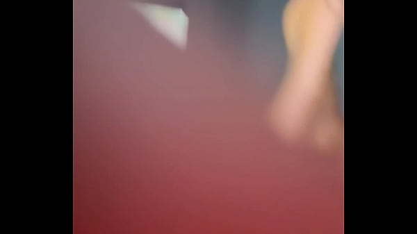 Play MP4 - Beating slimpetitee pussy up