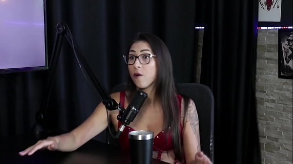 Teve outras tretas na_casa daspimentinhas suaprimeira experiência não foi_legal e_disse asplataformas quetrabalha e a sua filha_Luciana_Picchi SHEER RED