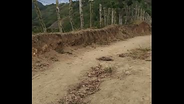 Nonton Sexy Latina Atleta Se Pierde En Camino Y Es Rescatada thumbnail