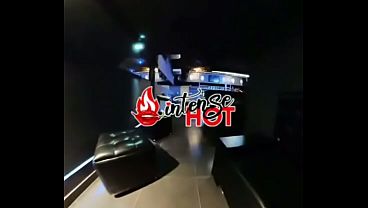 Nonton App Intense Hoot - Realizando Uma Festa Gostosa Nesse Espa&ccedil;o Gostoso Para Casais Do Meio Liberal thumbnail