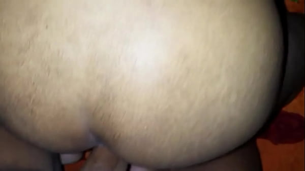 Play MP4 - Dei meu cuzinho gostoso