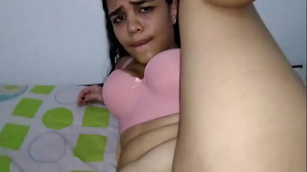 Hola como estas vecina veo que estas perdida si claro vecino usted me puede colaborar si claro vecina pero siga a mi cuarto y le explico como llegar