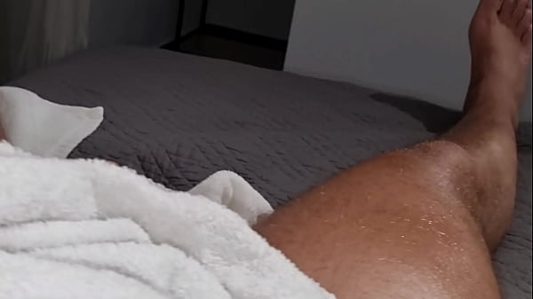 Arrapato e sexy sborrata da urlo un cazzo enorme