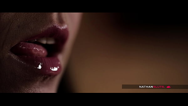 Big Ass Simony Diamond Open Her Twat To Tifof's Fat Cock thumbnail