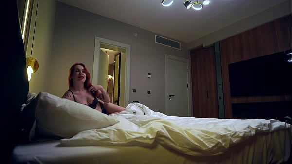 Innocent Bed Sharing with_Sexy Redhead Stepmom Ends in Deep Night_Fuck