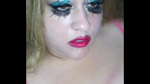 Sexy dolleyes hot chick 