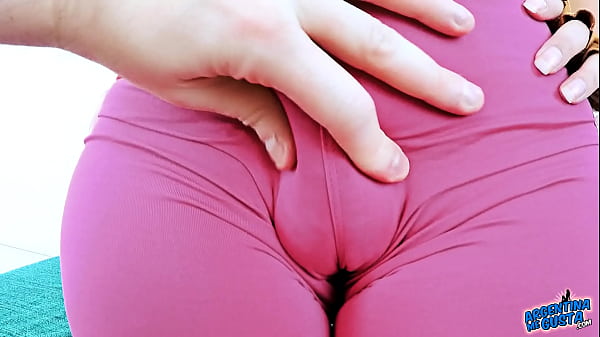 Play MP4 - HUGE ASS Bubble Butt and TINY WAIST Fiona From ArgentinaMeGusta