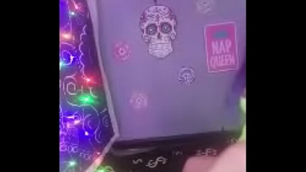 Play MP4 - Calf Muscle flex and rub