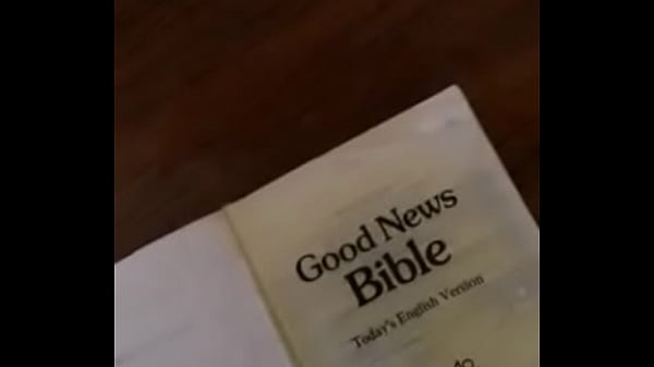 Play MP4 - Bible piss&excl;