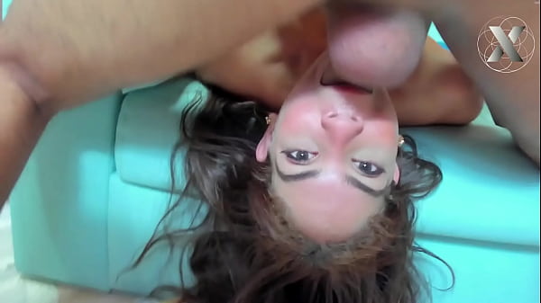 cute_girl does a threesome with her friends fucked level