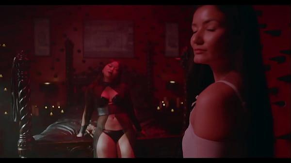 Unbirth feat astrodomina & viva athena 