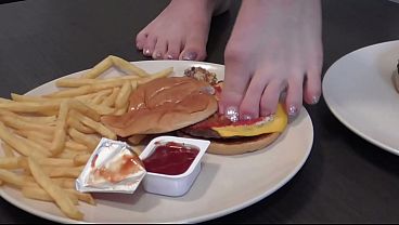 Fast Food &amp Donat Foot Feeding!