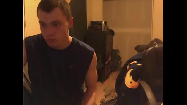 Play MP4 - 2014-02-20 21-10-15&period;957