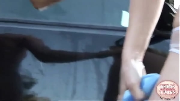 Texas_Twins had Carwash and Gets wet and Naked