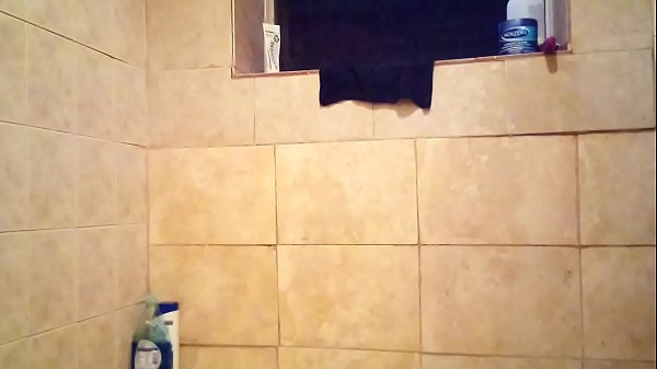 Play MP4 - Taking a shower