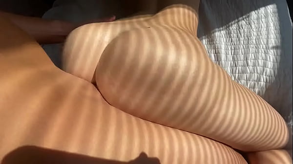Sun ́s out buns out fucking my girlfriends fat jiggly ass 