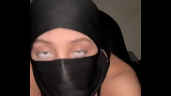 Muslim hijab tease goes full anal-slut mode &ndash; arab girl spreads her big ass wide like a whore 