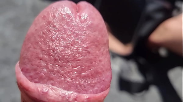 Amatoriale pubblico sega in pubblico e un cazzo carico di piscio esibizione in pubblico 