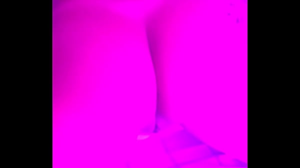 Alinne casada rebolando querendo rola 